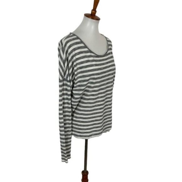 Lucy Women's Long Sleeve Tee Top Medium Gray White - Picture 2 of 5